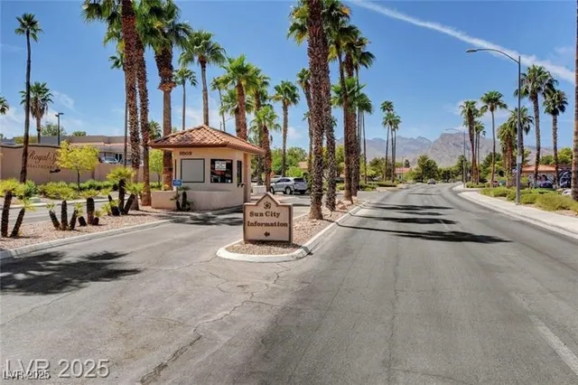 $3,300 | 2660 Crown Ridge Drive, Las Vegas, NV 89134