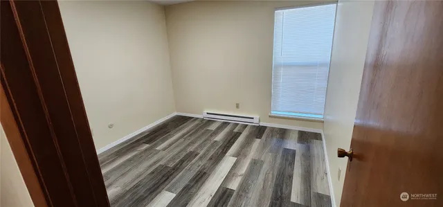 $1,460 | 624 West Cedar Street, Unit 11, Shelton, WA 98584