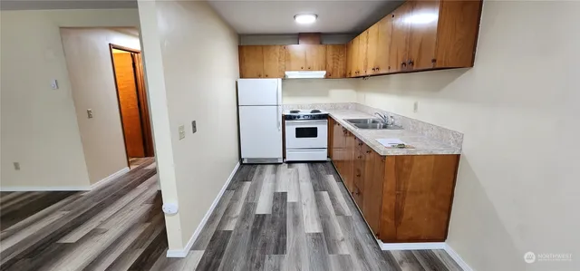 $1,460 | 624 West Cedar Street, Unit 11, Shelton, WA 98584