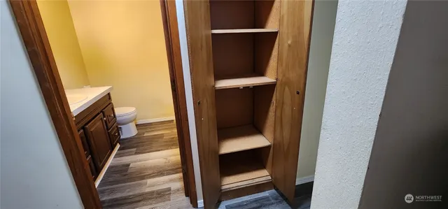 $1,460 | 624 West Cedar Street, Unit 11, Shelton, WA 98584