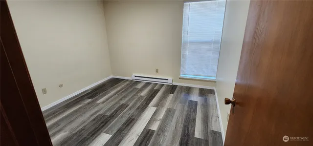 $1,460 | 624 West Cedar Street, Unit 11, Shelton, WA 98584