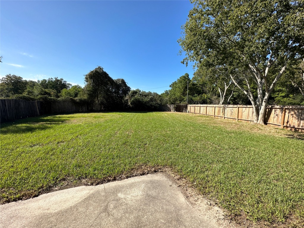 13753 Sablecrest Drive Houston, TX 77014 - Photo 12 of 12