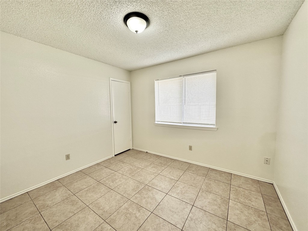 13753 Sablecrest Drive Houston, TX 77014 - Photo 8 of 12