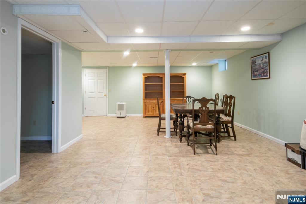 28 Old 4th Drive Oak Ridge, NJ 07438 - Photo 36 of 41