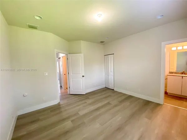 $2,900 | 5860 Lincoln Street, Unit 5860, Hollywood, FL 33021