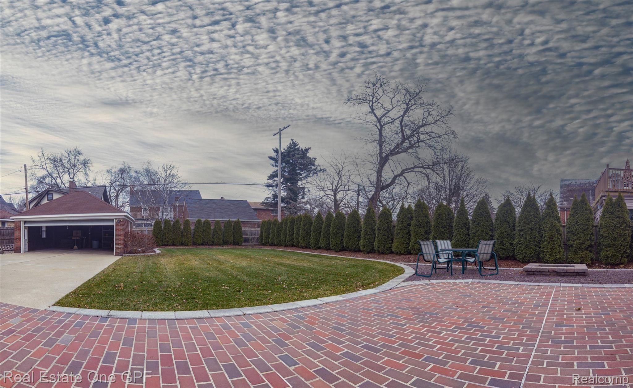 1210 Yorkshire Road Grosse Pointe, MI 48230 - Photo 33 of 37 Expansive patio behind the house.