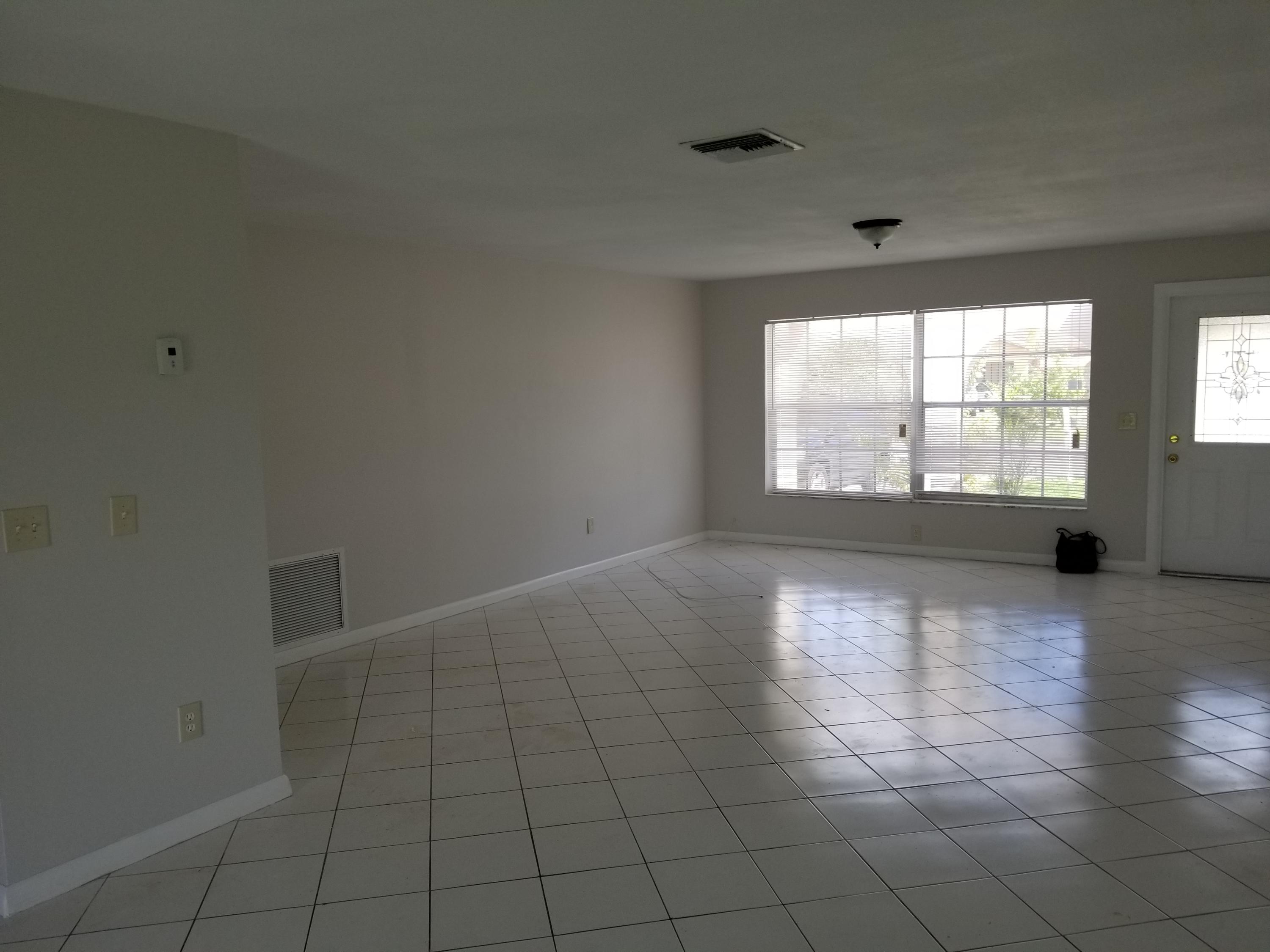 22741 Southwest 65th Avenue Boca Raton, FL 33428 - Photo 3 of 8 20171011_134105