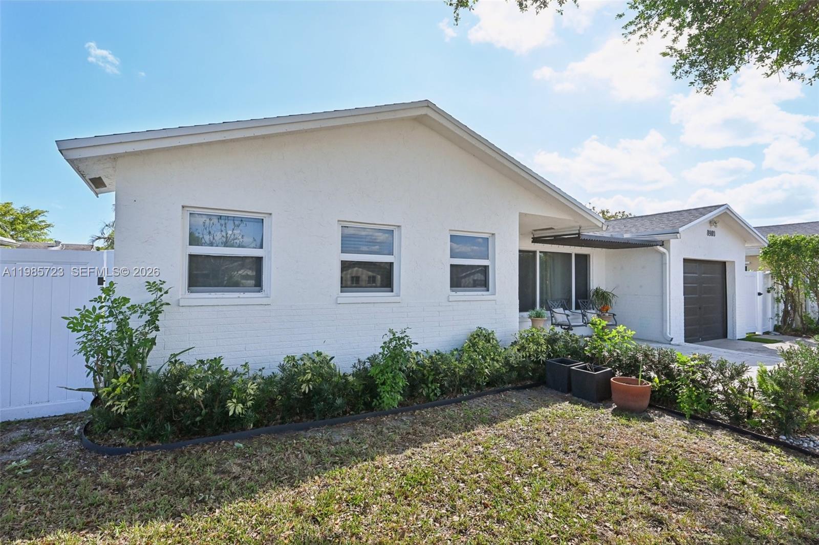 8900 Southwest 7th Street Boca Raton, FL 33433 - Photo 6 of 51 Gallery Image 6