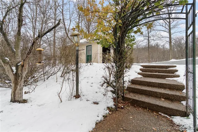 $550,000 | 2336 North Luther Road, Georgetown, IN 47122