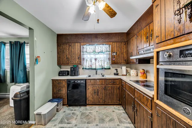 $425,000 | 3 Carlo Drive, Keansburg, NJ 07734