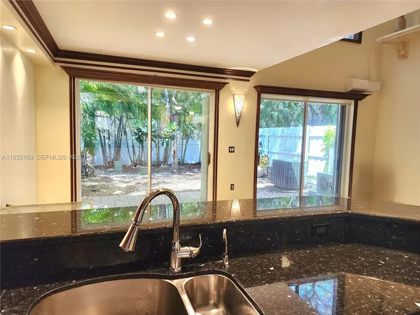 $5,000 | 21028 Northeast 34th Court, Unit 21028, Aventura, FL 33180