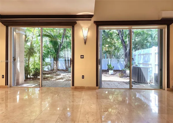 $5,000 | 21028 Northeast 34th Court, Unit 21028, Aventura, FL 33180