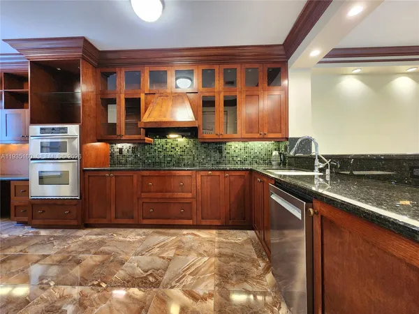 $5,000 | 21028 Northeast 34th Court, Unit 21028, Aventura, FL 33180