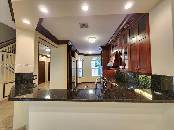 $5,000 | 21028 Northeast 34th Court, Unit 21028, Aventura, FL 33180