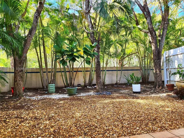 $5,000 | 21028 Northeast 34th Court, Unit 21028, Aventura, FL 33180