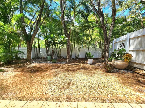 $5,000 | 21028 Northeast 34th Court, Unit 21028, Aventura, FL 33180