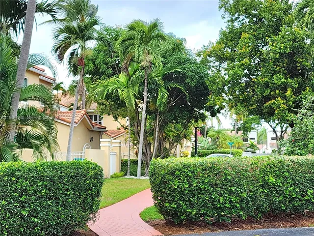 $5,850 | 21028 Northeast 34th Court, Unit 21028, Aventura, FL 33180