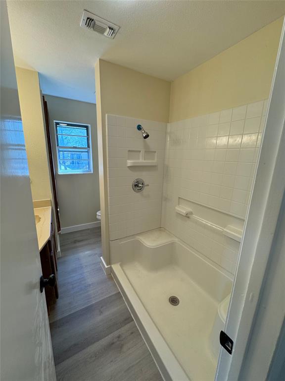 116 Lusk Street Bailey, TX 75452 - Photo 14 of 19 a bathroom with a tub