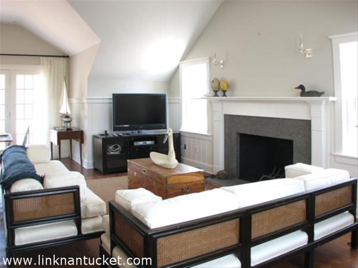 12 Brant Point Road Nantucket, MA 02554 - Photo 4 of 13 Gallery Image 4