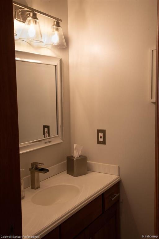 1632 Hampton Road Grosse Pointe Woods, MI 48236 - Photo 17 of 20