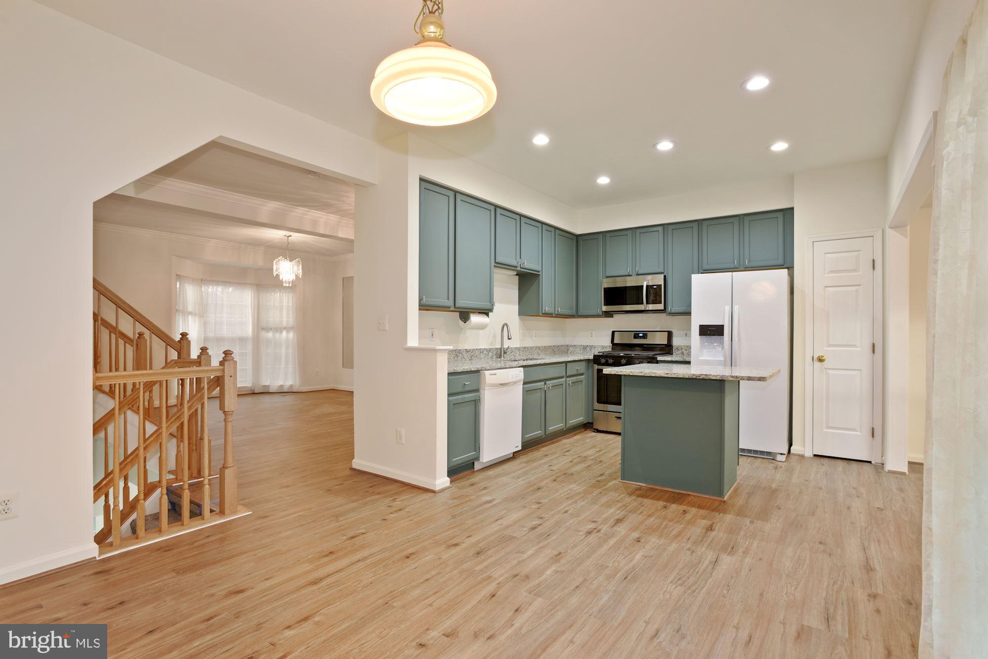 13617 Beckingham Drive Herndon, VA 20171 - Photo 2 of 32