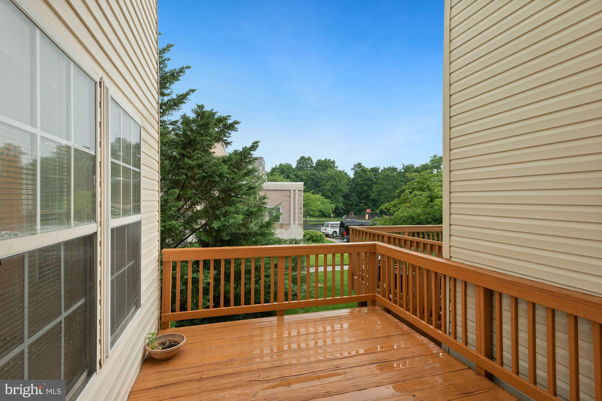 13617 Beckingham Drive Herndon, VA 20171 - Photo 30 of 32