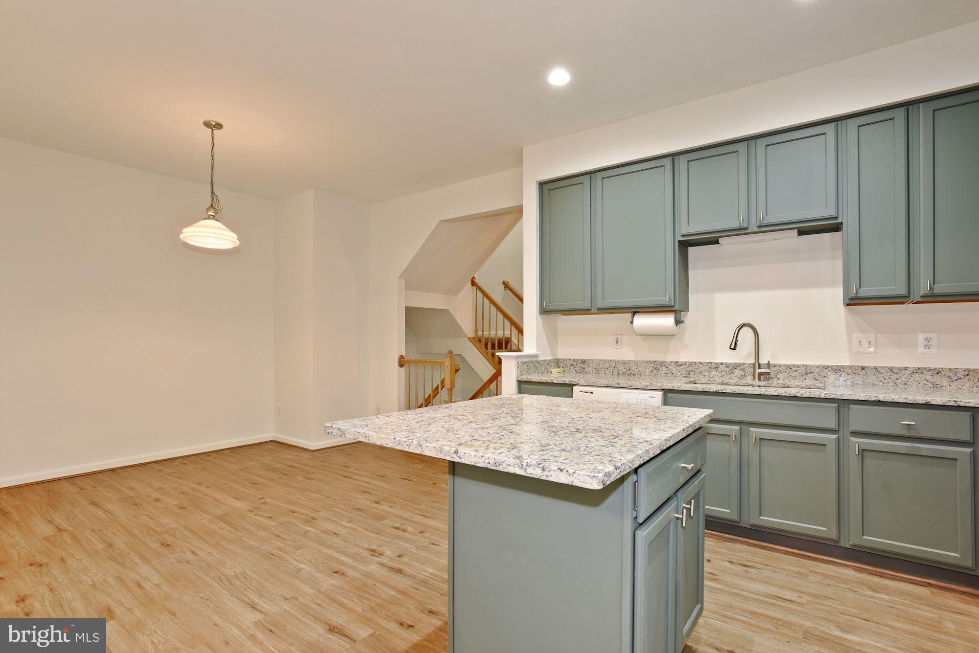 13617 Beckingham Drive Herndon, VA 20171 - Photo 6 of 32