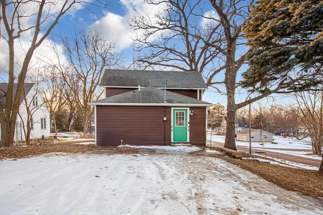 $220,000 | 325 West River Street, Waterville, MN 56096
