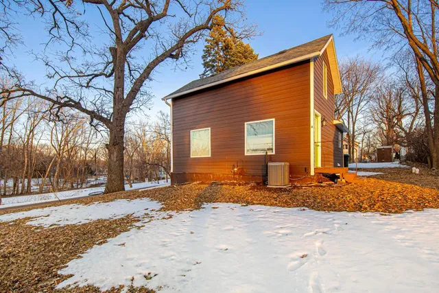 $220,000 | 325 West River Street, Waterville, MN 56096