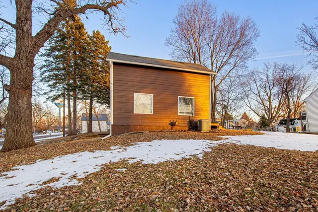 $220,000 | 325 West River Street, Waterville, MN 56096