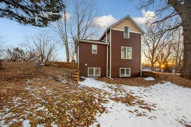 $220,000 | 325 West River Street, Waterville, MN 56096