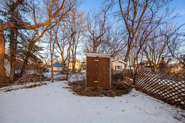 $220,000 | 325 West River Street, Waterville, MN 56096