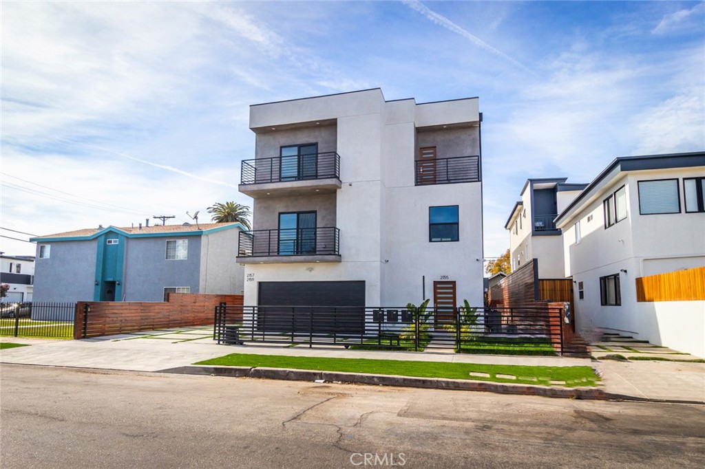 2155 South West Vw St  