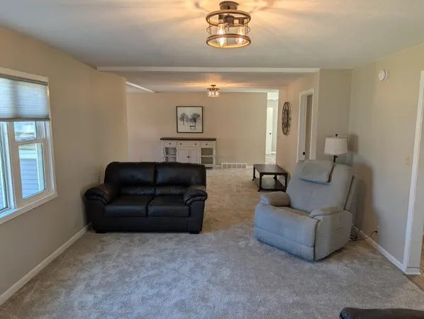 $168,000 | 400 9th Street Southwest, Wells, MN 56097