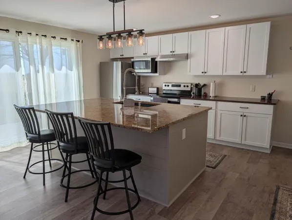 $168,000 | 400 9th Street Southwest, Wells, MN 56097