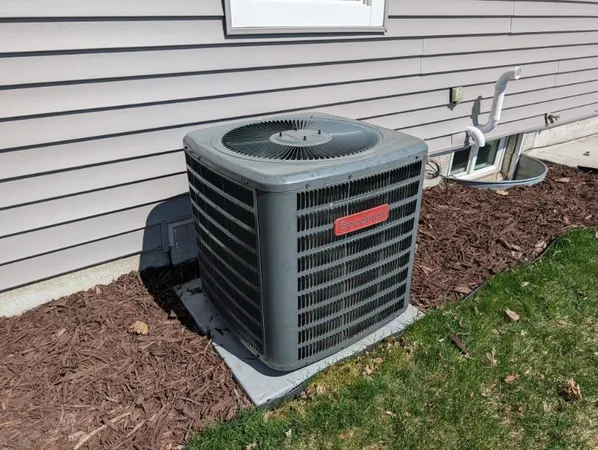 $168,000 | 400 9th Street Southwest, Wells, MN 56097