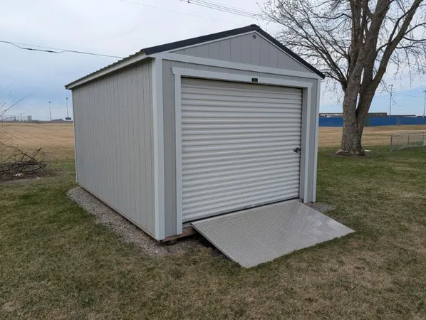 $168,000 | 400 9th Street Southwest, Wells, MN 56097