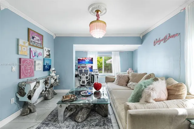 $749,000 | 2820 Southwest 33rd Court, Miami, FL 33133