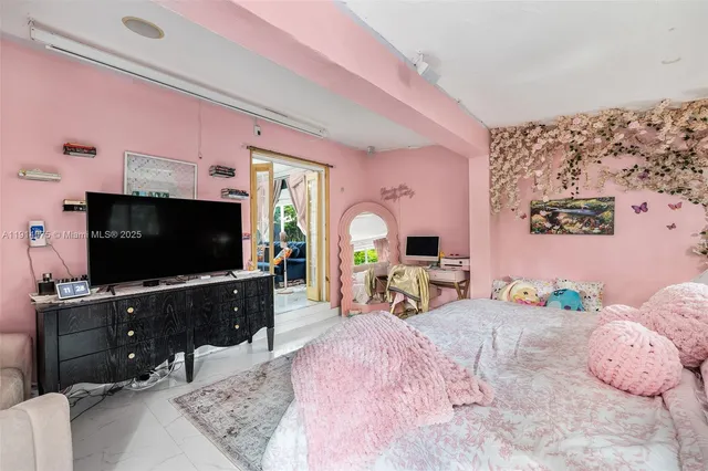 $749,000 | 2820 Southwest 33rd Court, Miami, FL 33133