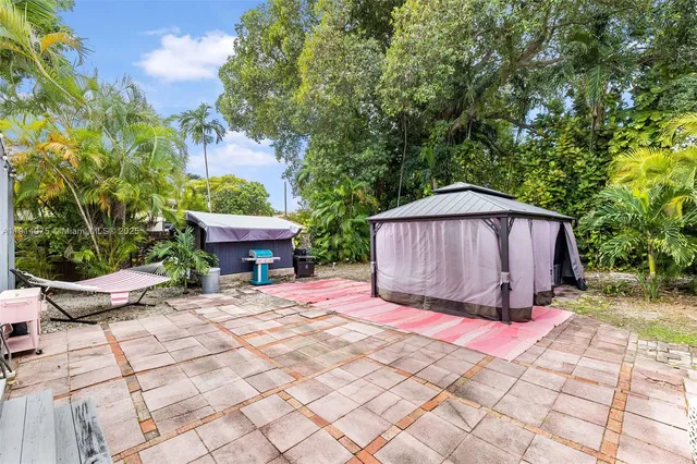 $749,000 | 2820 Southwest 33rd Court, Miami, FL 33133