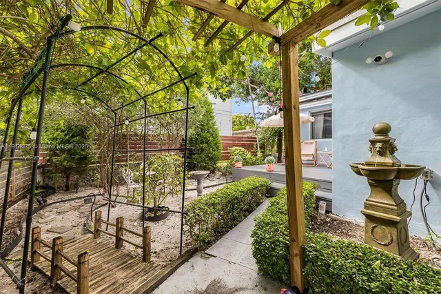 $749,000 | 2820 Southwest 33rd Court, Miami, FL 33133