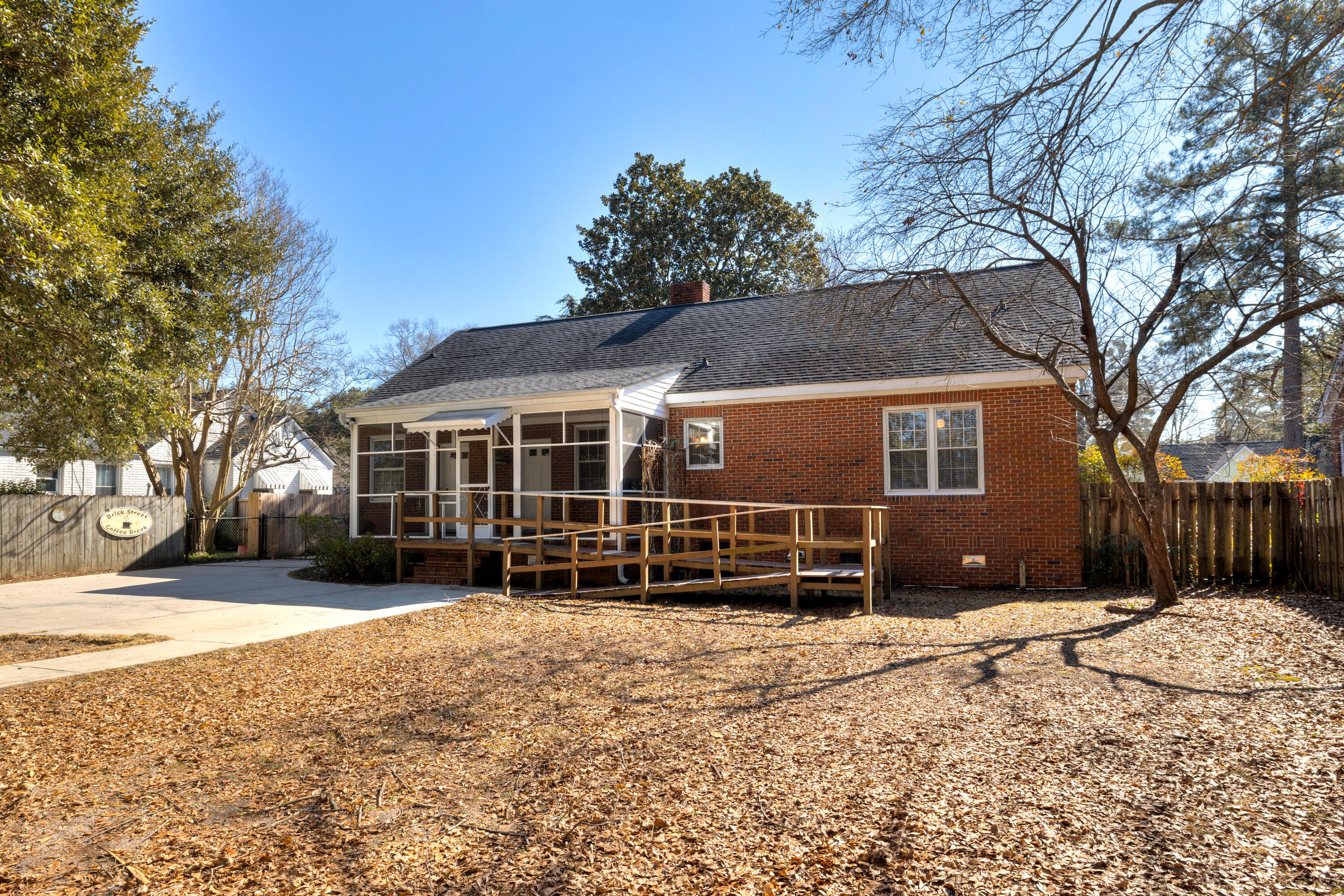 537 West Calhoun Street Sumter, SC 29150 - Photo 12 of 40 10
