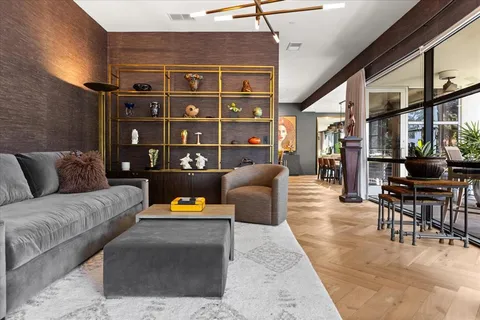 $1,038,000 | 1 South Eola Drive, Unit 2, Orlando, FL 32801