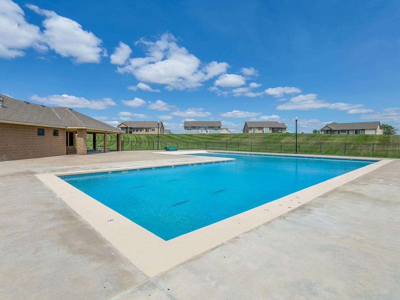 7533 East Pheasant Ridge Street Wichita, KS 67226 - Photo 12 of 14