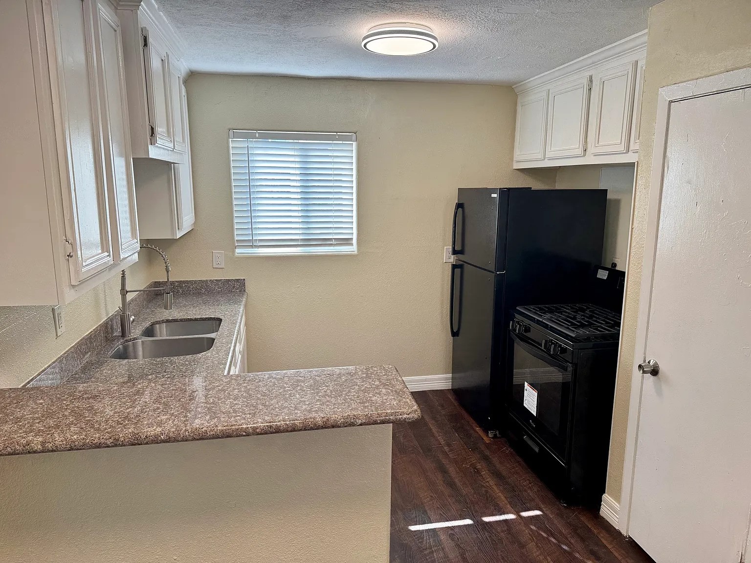 3906 Rotman Street, Unit 3 Houston, TX 77003 - Photo 3 of 15