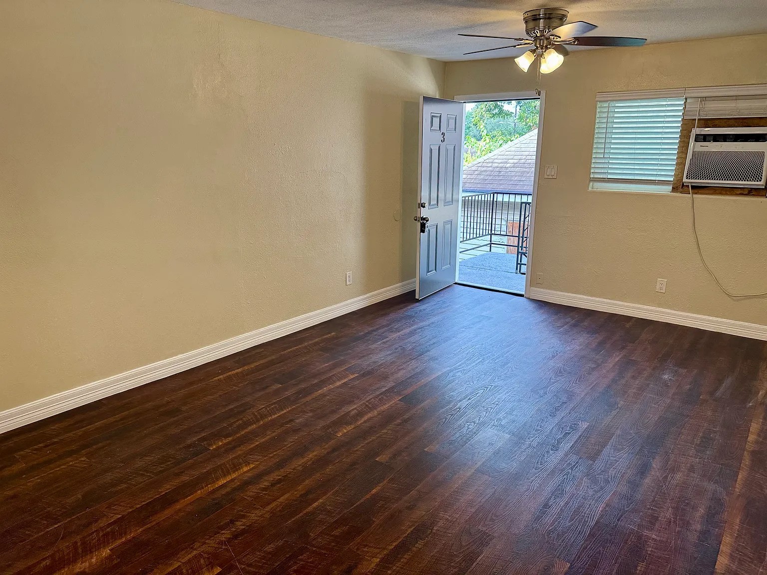 3906 Rotman Street, Unit 3 Houston, TX 77003 - Photo 5 of 15