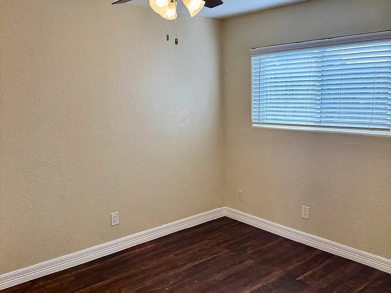 3906 Rotman Street, Unit 3 Houston, TX 77003 - Photo 9 of 15