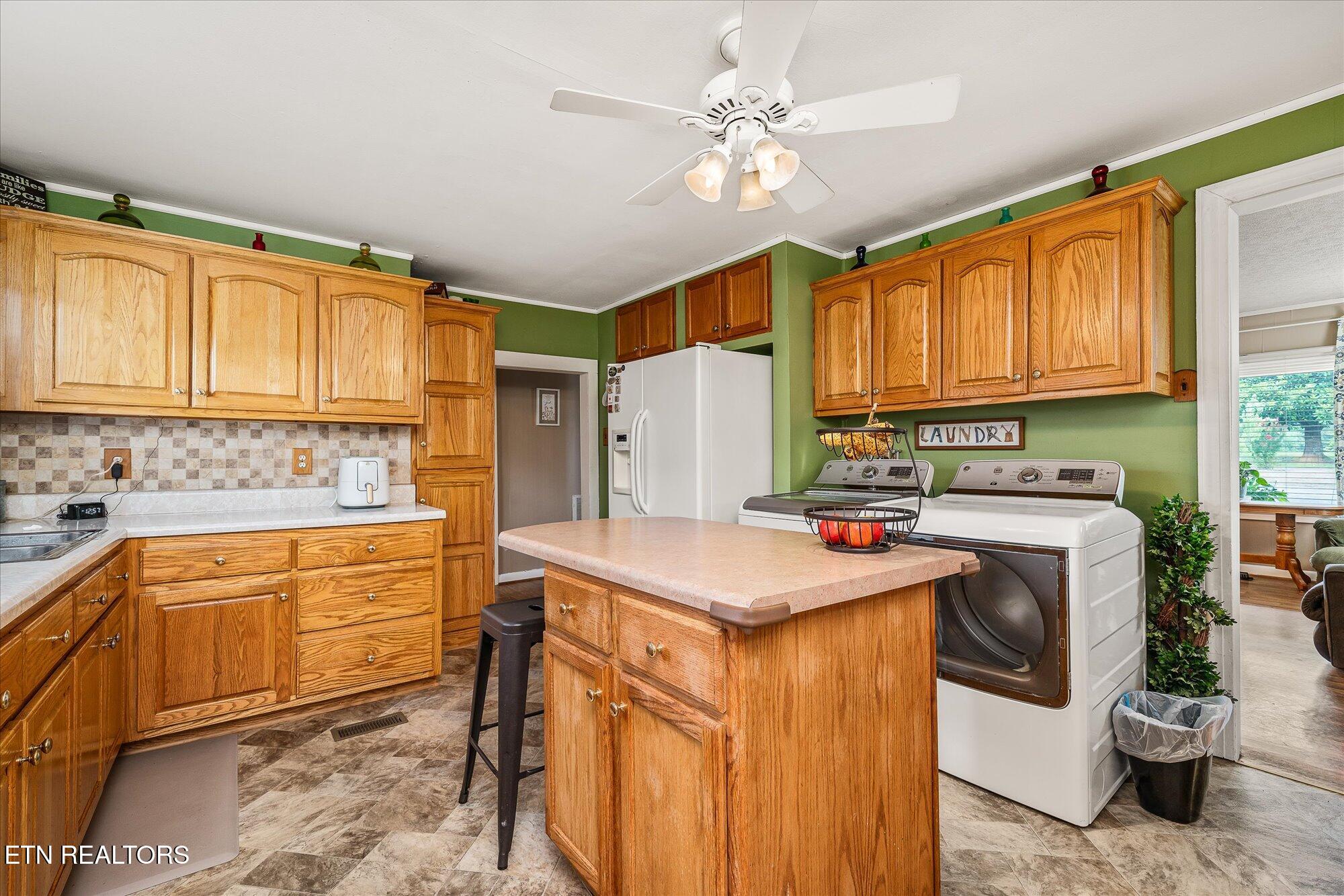 214 Omega Street Harriman, TN 37748 - Photo 19 of 39 19-214 Omega St_113_TNPC