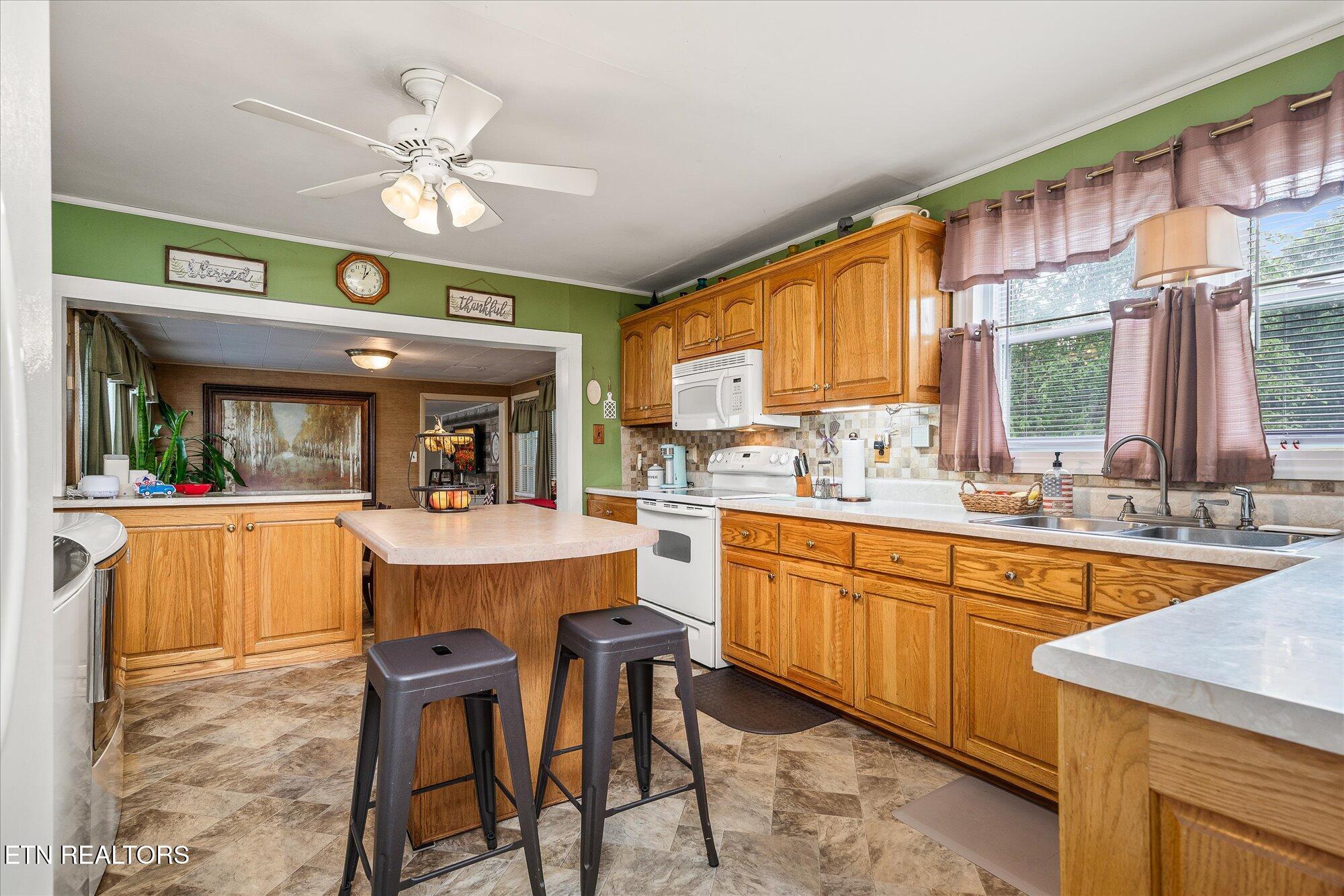 214 Omega Street Harriman, TN 37748 - Photo 21 of 39 21-214 Omega St_123_TNPC