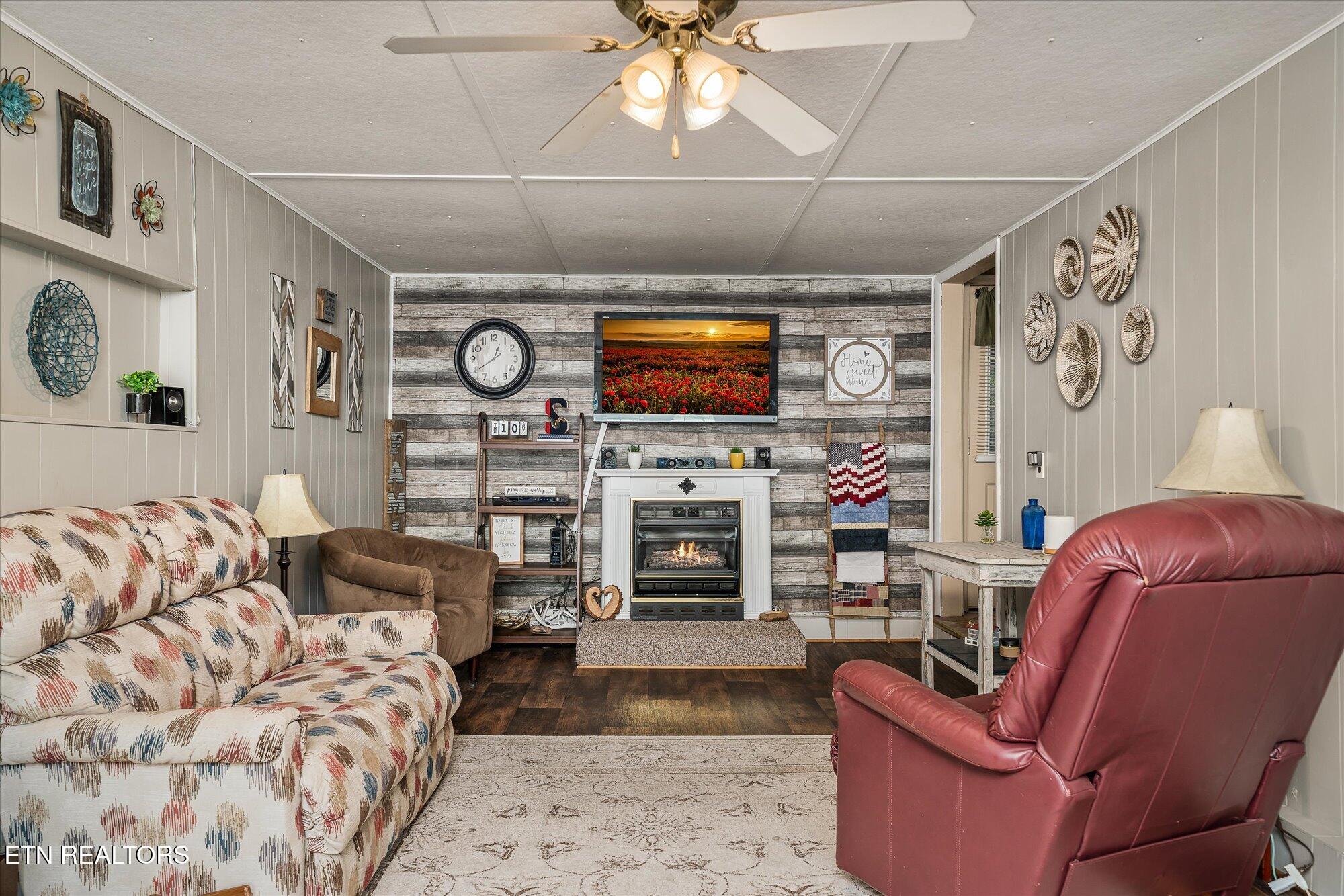 214 Omega Street Harriman, TN 37748 - Photo 25 of 39 25-214 Omega St_143_TNPC